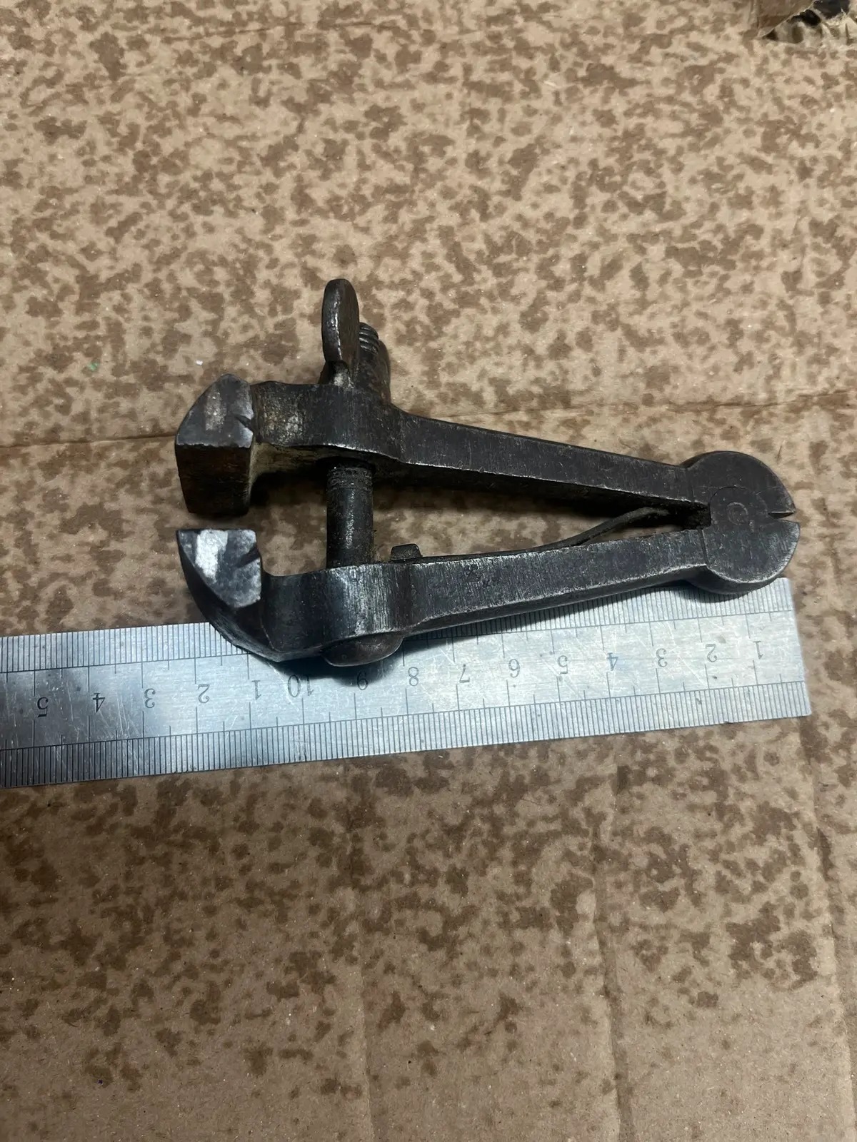 Kleiner Feilkloben Handschraubstock Handfeilkloben aus Stahl — фото 5