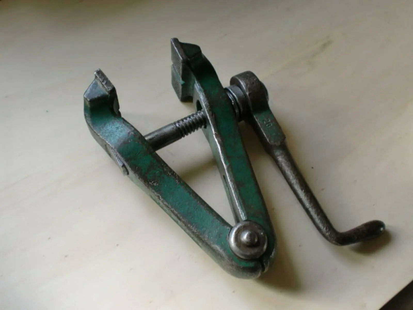 Spannkloben, Feilkloben, Handfeilkloben (Handschraubstock) 255x85 — фото 2