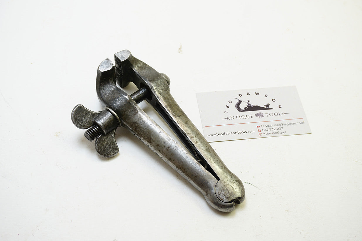 UNCOMMON E. A. BERG ESKILSTUNA HAND VISE — фото 1