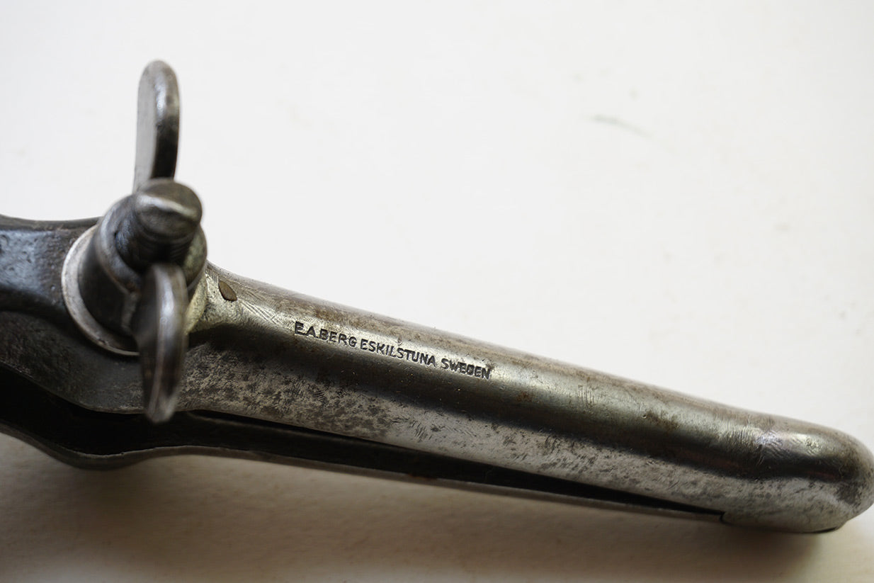 UNCOMMON E. A. BERG ESKILSTUNA HAND VISE — фото 2