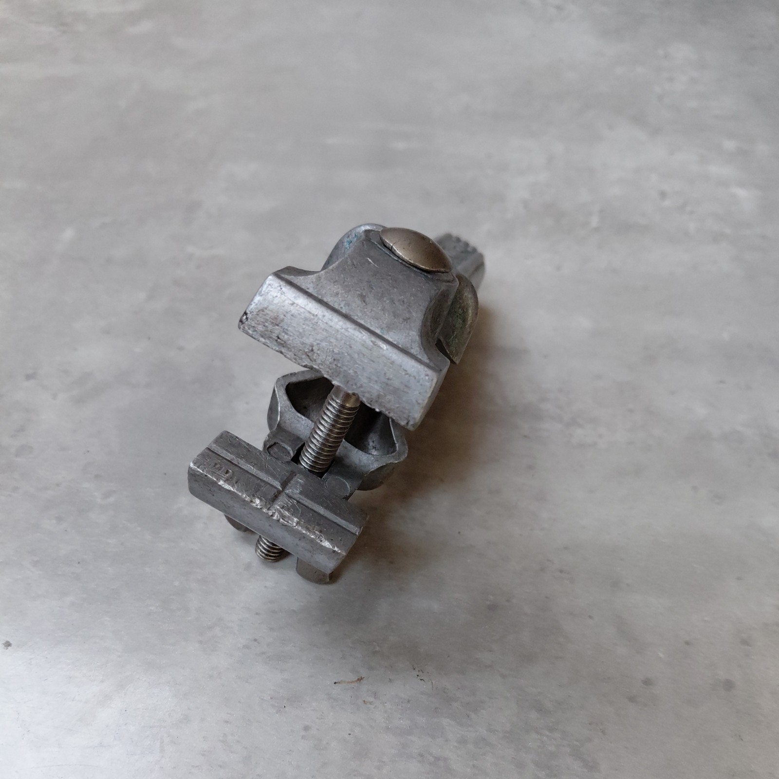 Rolls, алюминиевые ручные тиски для ювелиров и часовщиков (лот eBay 398154544560) — фото 4