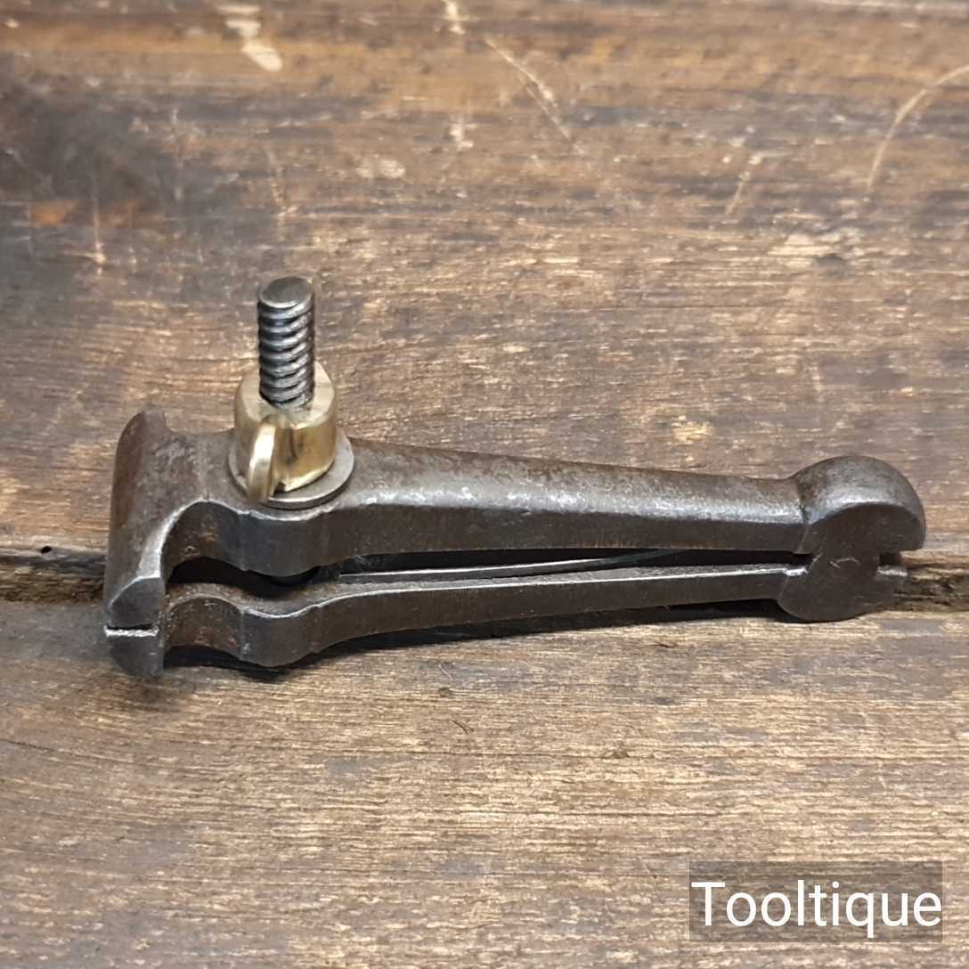 Antique Hand Vice With Small 7/8” Wide Jaw – Cleaned Ready For Use — фото 6