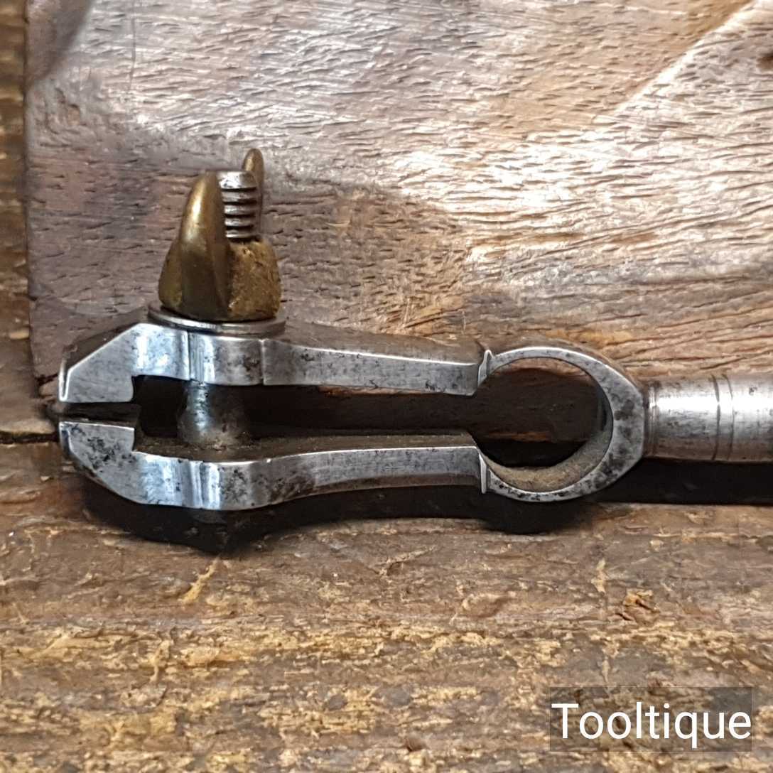 Antique Stubs Clockmakers Cast Steel Hand Vice with Brass Wing Nut Adjuster — фото 2
