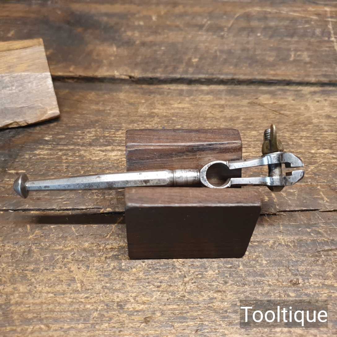 Antique Stubs Clockmakers Cast Steel Hand Vice with Brass Wing Nut Adjuster — фото 7