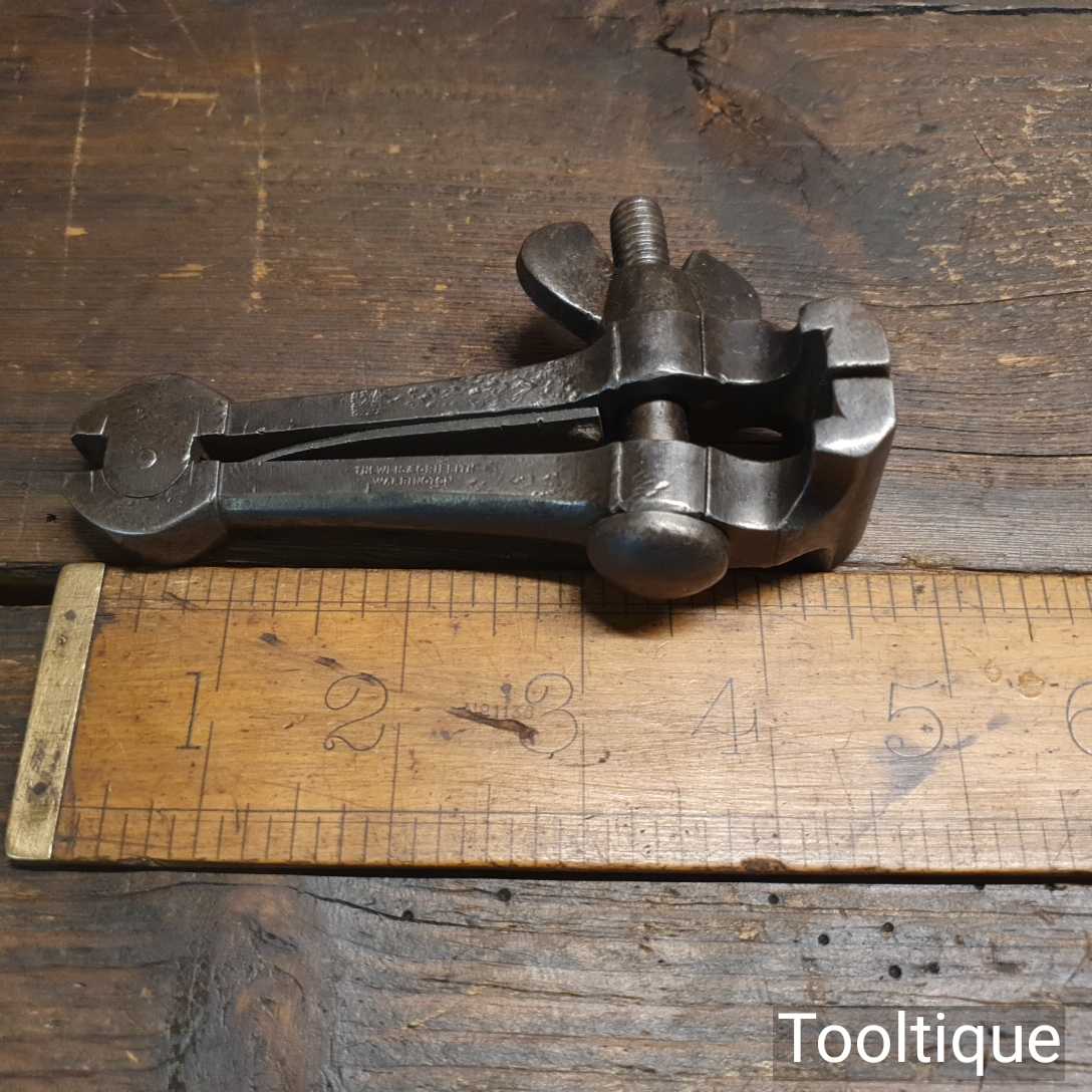 Antique Thewlis & Griffith 1835-1907 Spring Loaded Cast Steel Hand Vice — фото 6