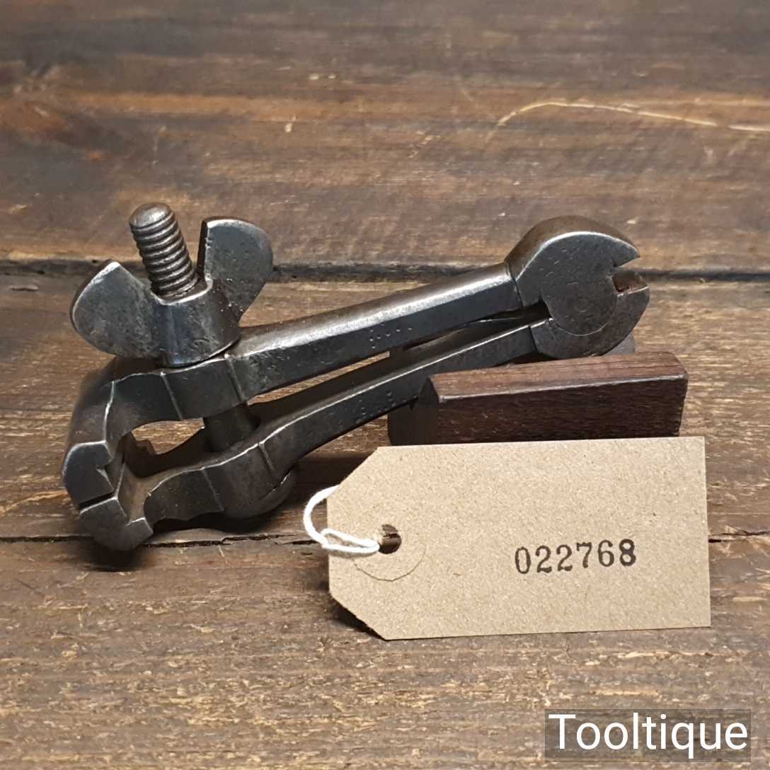 Antique Thewlis & Griffith 1835-1907 Spring Loaded Cast Steel Hand Vice — фото 8