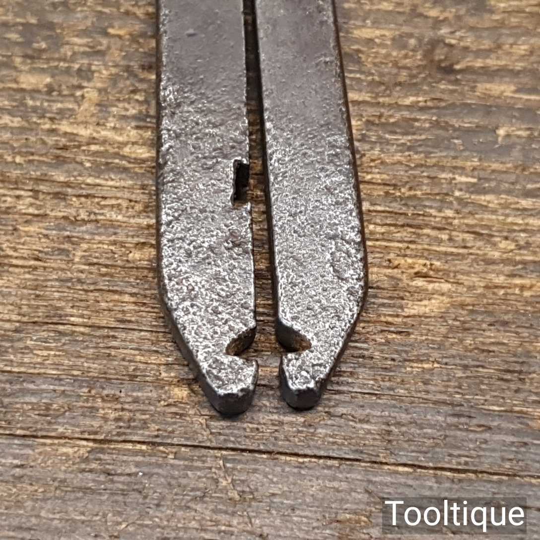 Interesting Small Vintage Jewellers Hand Vice Grips – Good Condition — фото 7