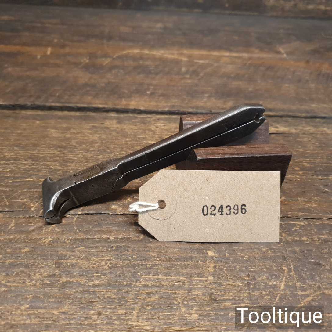 Interesting Small Vintage Jewellers Hand Vice Grips – Good Condition — фото 8