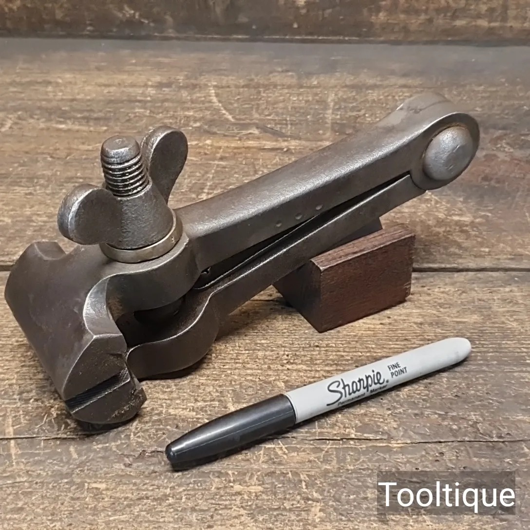 Unusually Large Vintage 8" Cast Steel Hand Vice — фото 1