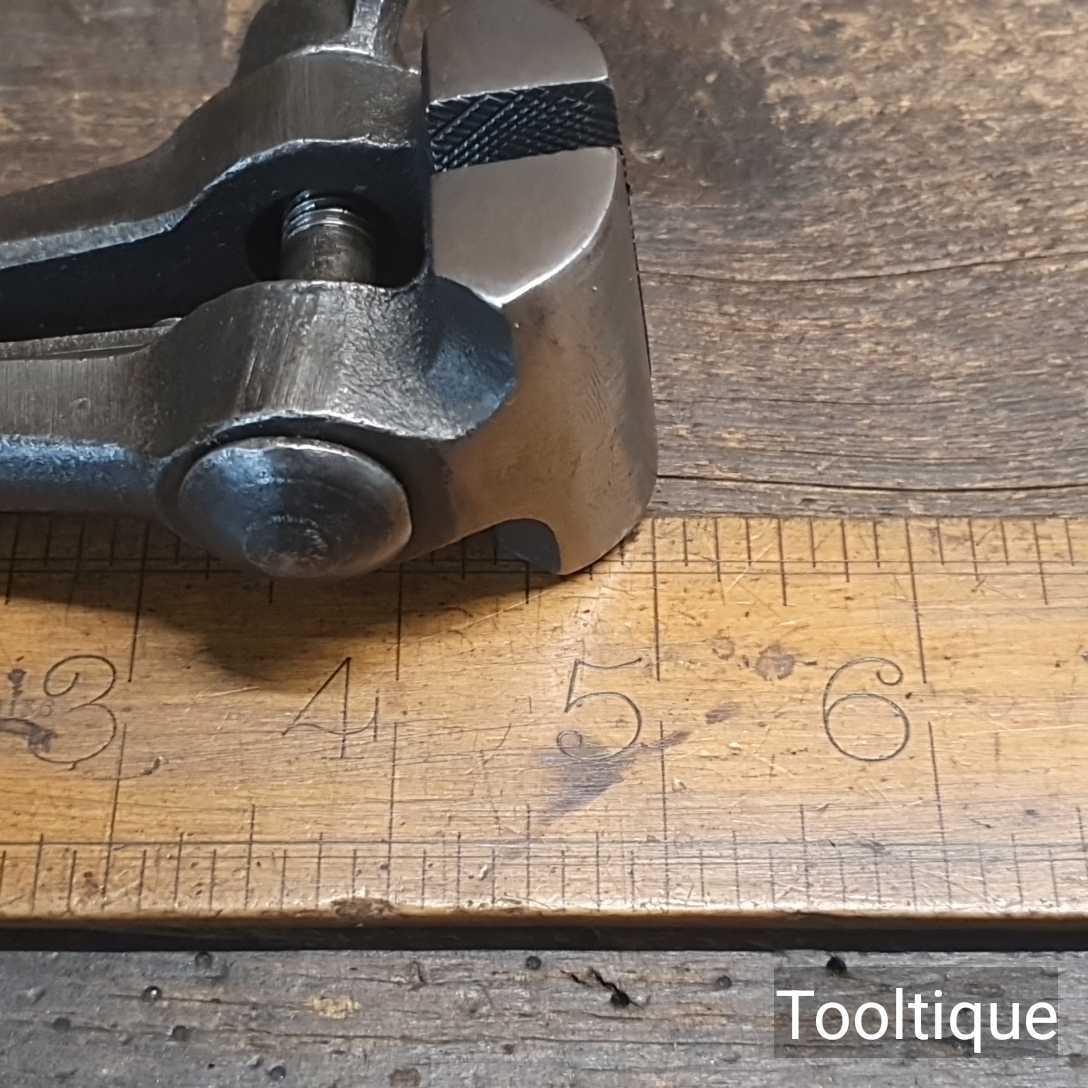 Vintage British-made 5” Long Cast Steel Hand Vice – Good Condition — фото 5