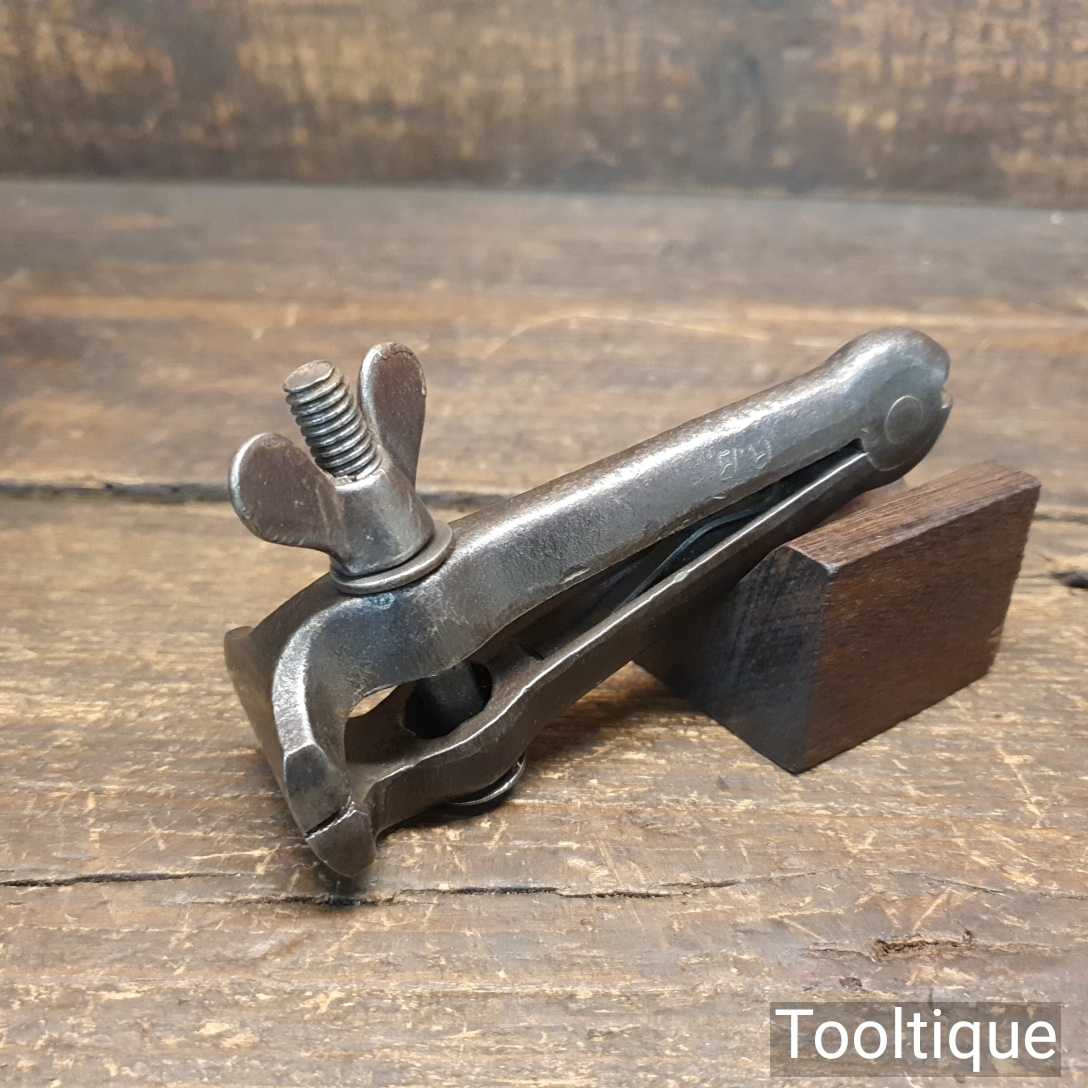 Vintage Cast Steel Hand Vice With ⅜” Jaws – Good Condition — фото 1