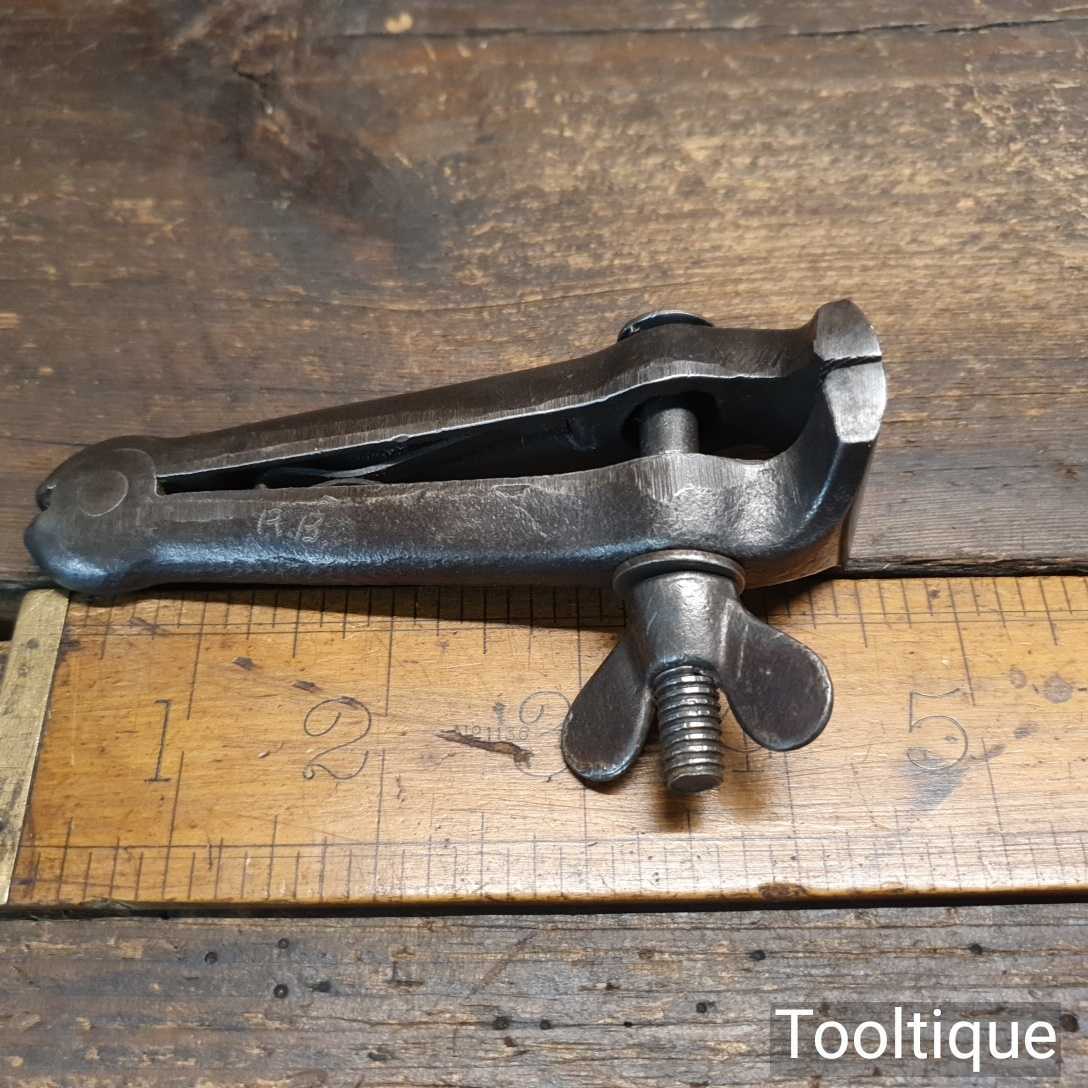 Vintage Cast Steel Hand Vice With ⅜” Jaws – Good Condition — фото 6
