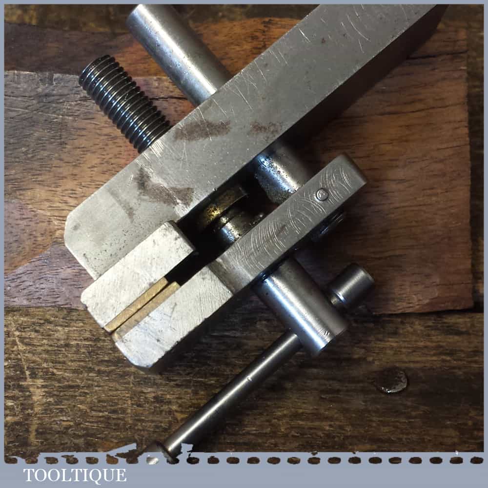 Vintage Engineer’s Jeweller’s Hand Fixed Small Vice – Good Condition — фото 2
