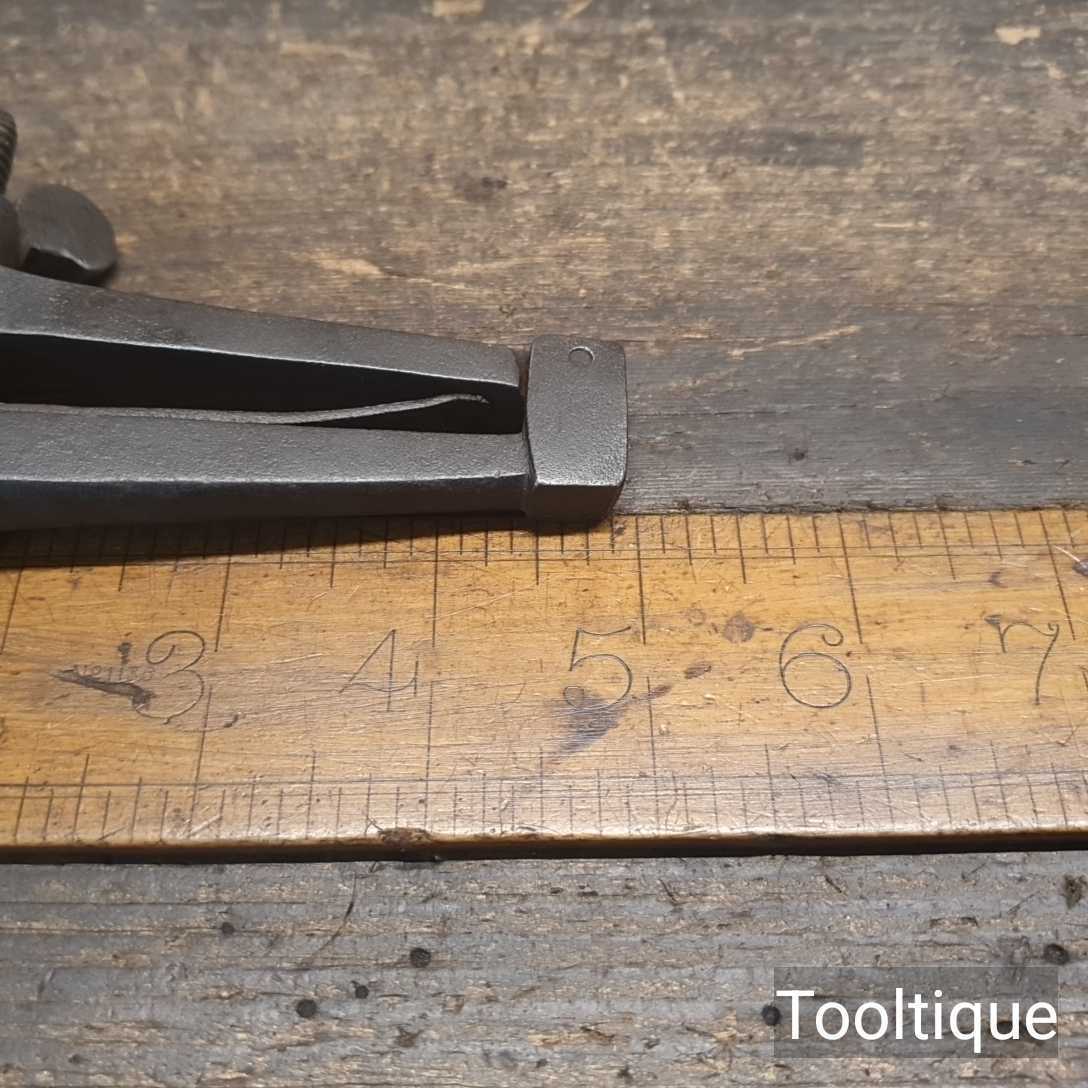 Vintage Hand Vice 1 1/8” Wide Sprung Loaded Jaws – Refurbished — фото 4