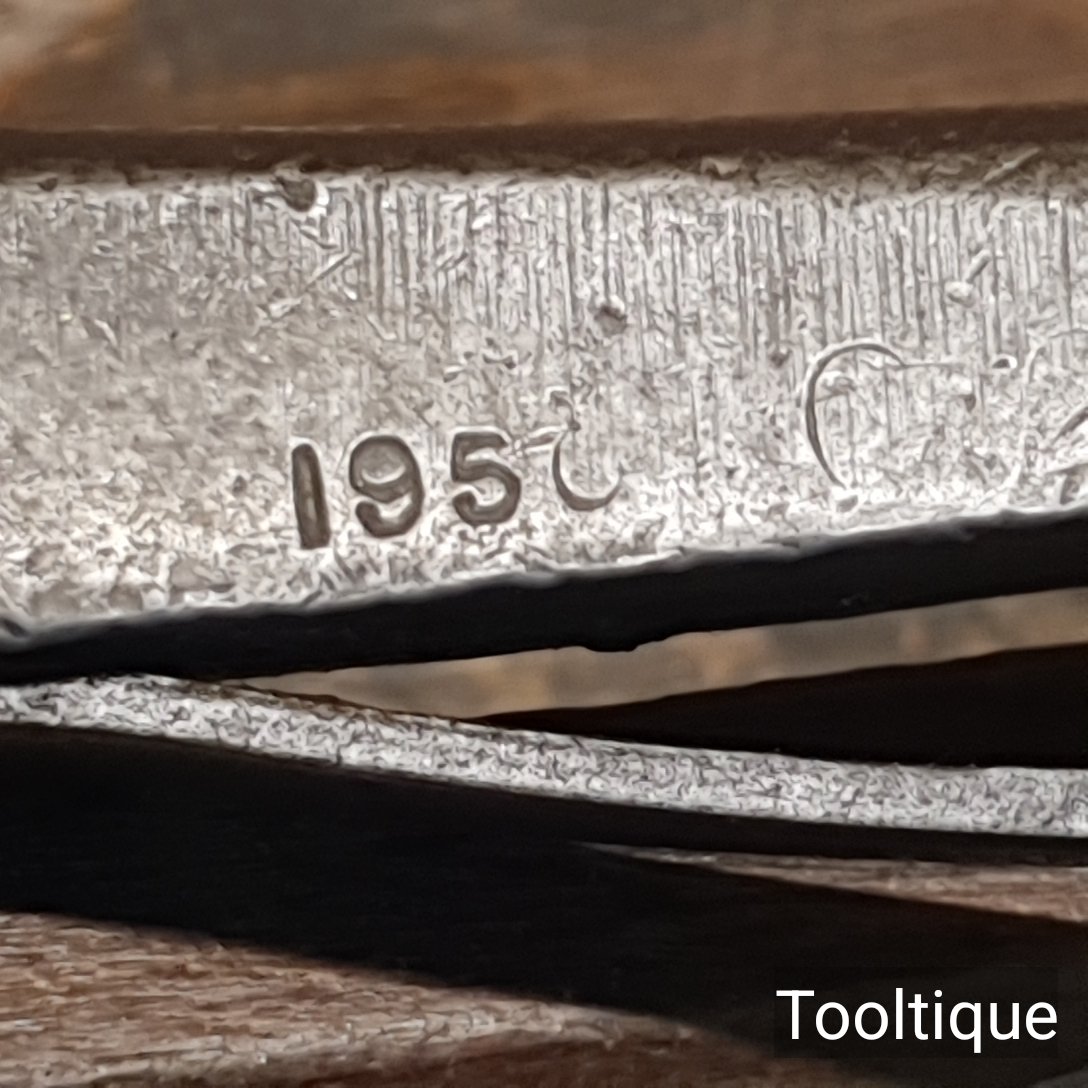 Vintage Ministry Stamped 1950 Cast Steel Hand Vice 1 5/8” Wide Jaws – Good Condition — фото 8