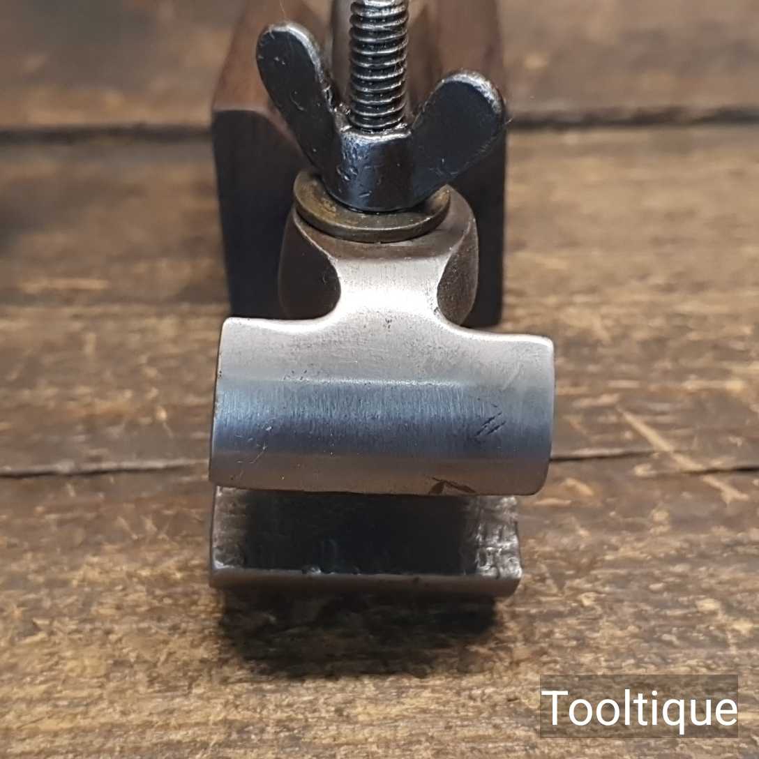 Vintage Sheffield Cast Steel 1 3/8” Wide Hand Vice – Good Condition — фото 2