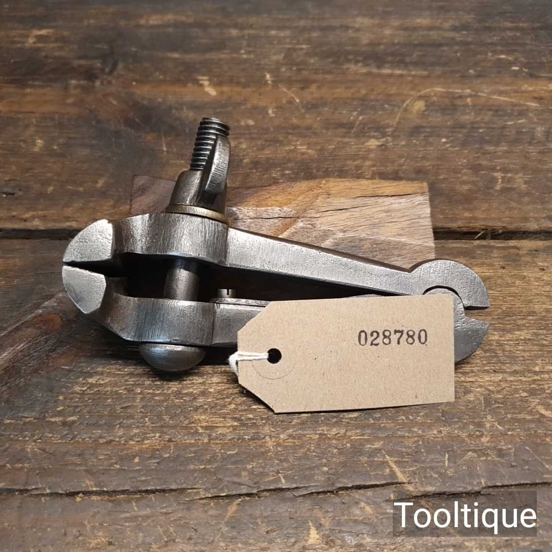 Vintage Sheffield Made Hand Vice 1 3/8” Jaws – Lightly Used — фото 5