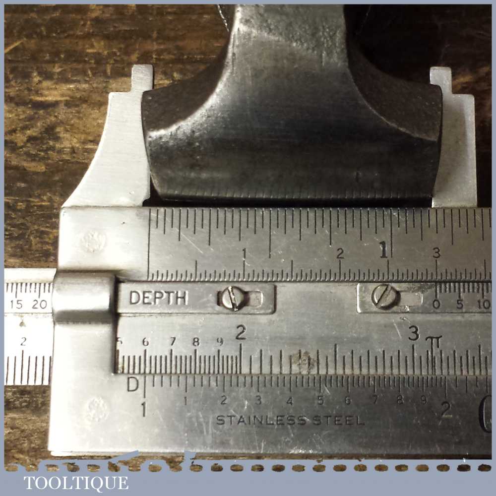 Vintage Spring Loaded Cast Steel Hand Vice – Broad Arrow Dated 1948 — фото 4