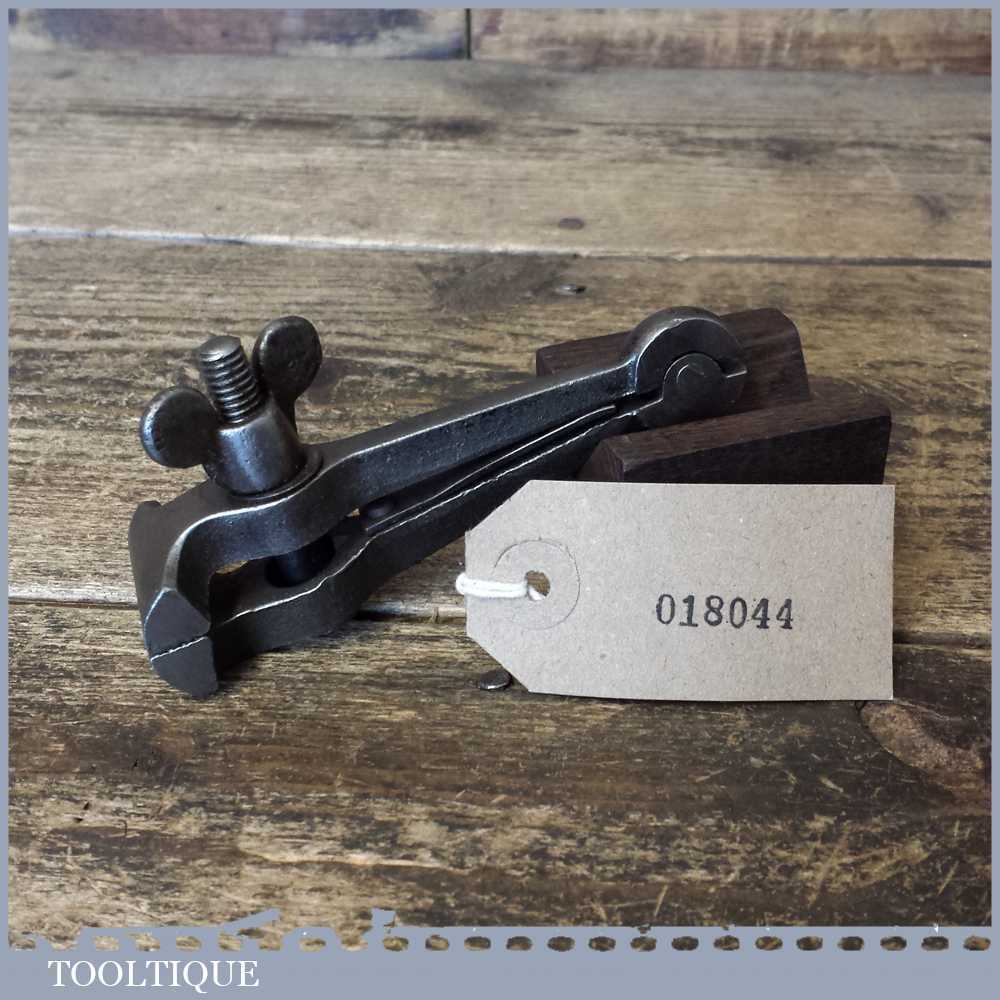 Vintage Spring Loaded Cast Steel Hand Vice – Good Condition — фото 6