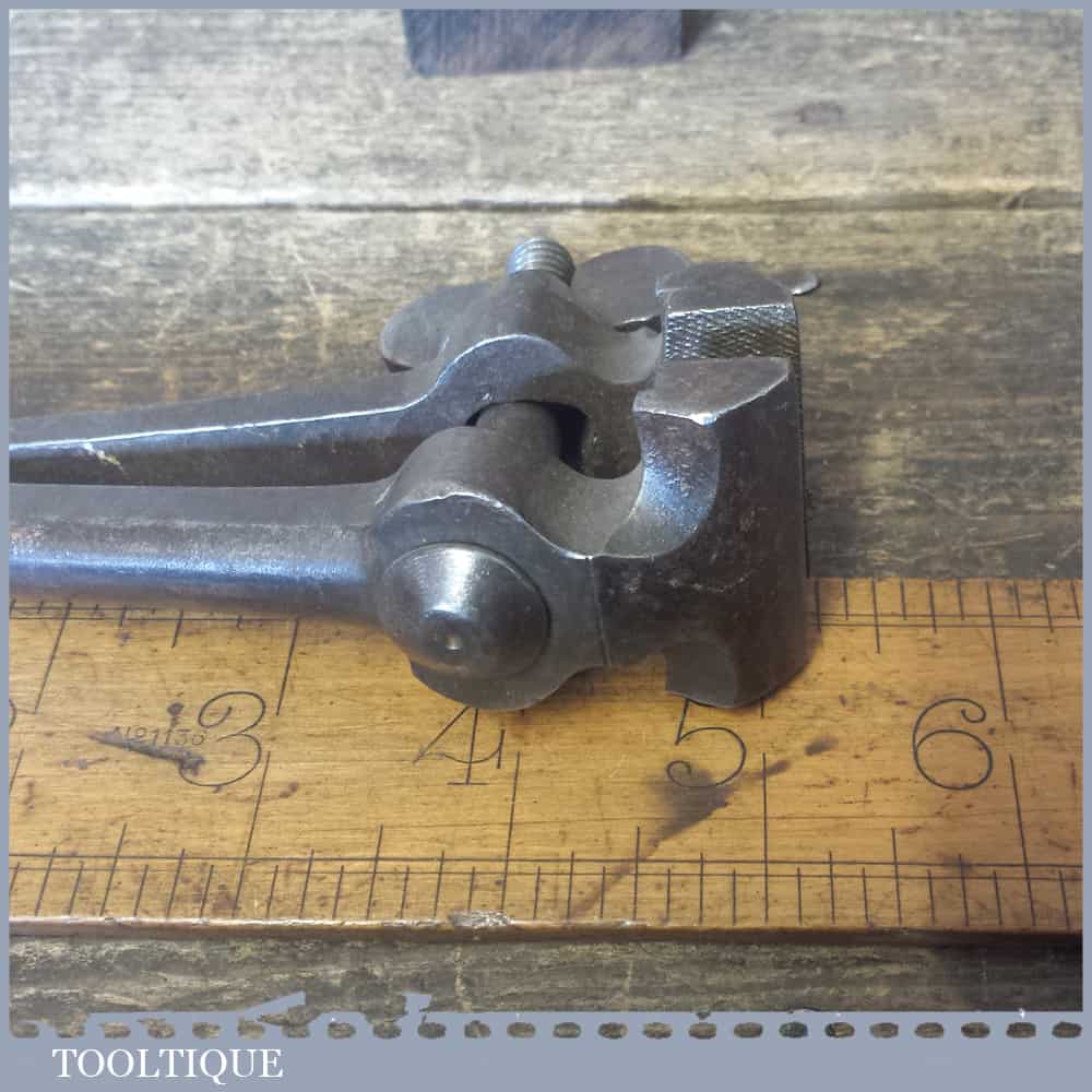 Vintage Spring Loaded Cast Steel Hand Vice – Good Condition — фото 6
