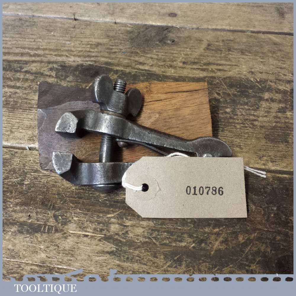 Vintage Spring Loaded Cast Steel Hand Vice – Good Condition — фото 5