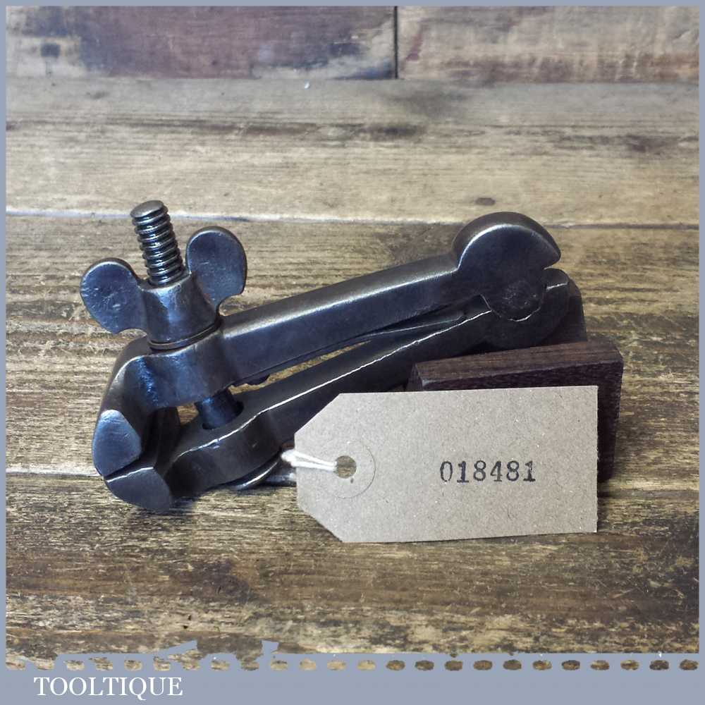 Vintage Spring Loaded Cast Steel Hand Vice – Good Condition — фото 2