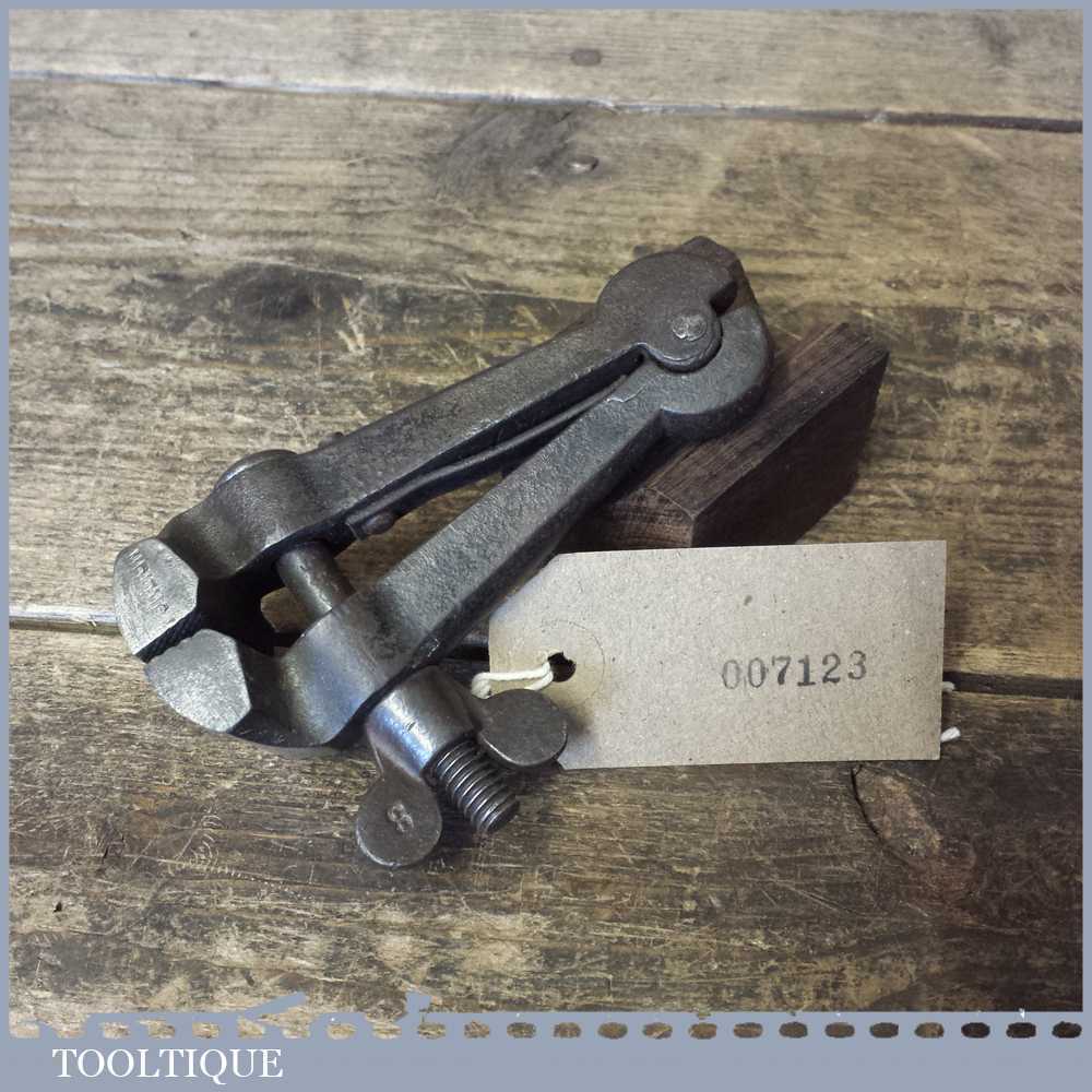 Vintage Sprung Loaded Cast Steel Hand Vice – Good Condition — фото 2