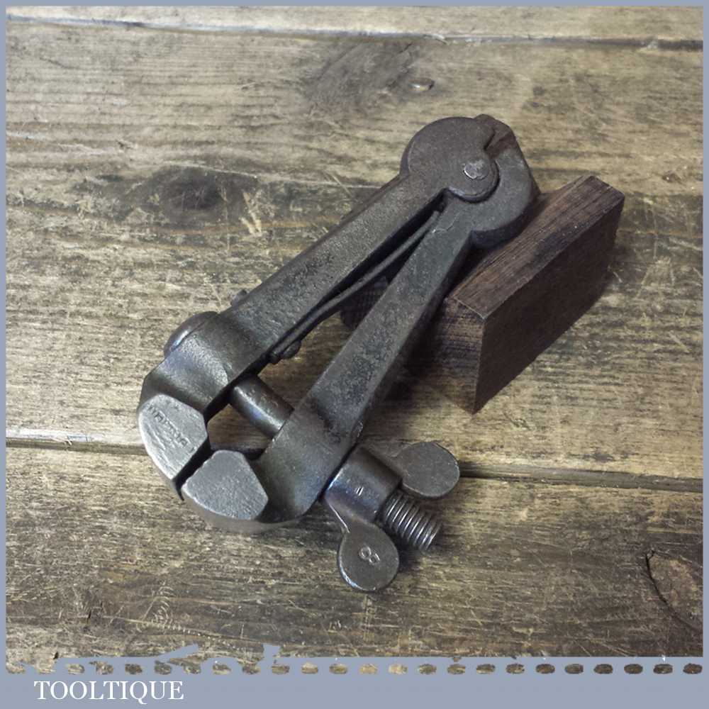 Vintage Sprung Loaded Cast Steel Hand Vice – Good Condition — фото 3