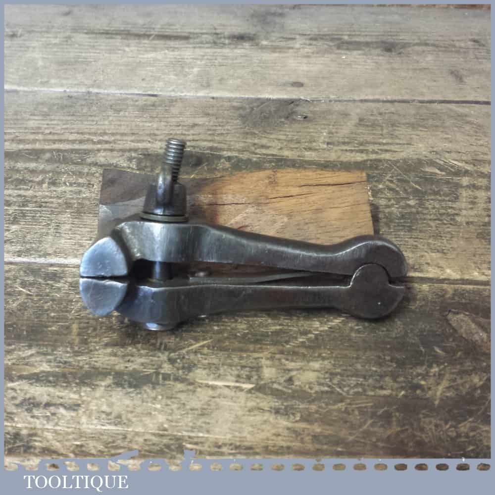 Vintage Sprung Loaded Cast Steel Hand Vice – Good Condition — фото 1