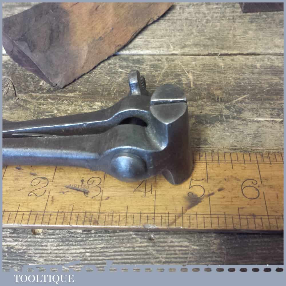 Vintage Sprung Loaded Cast Steel Hand Vice – Good Condition — фото 3