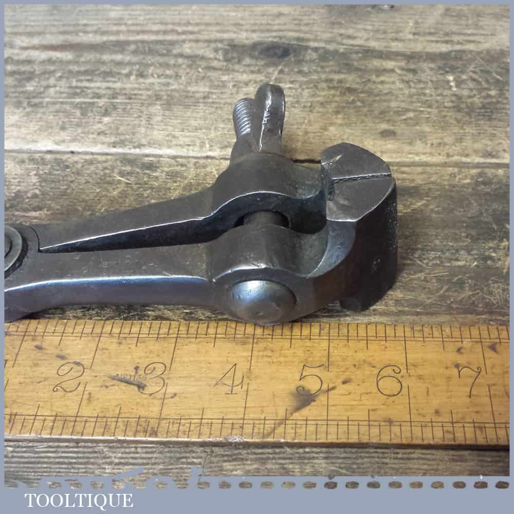 Vintage Sprung Loaded Cast Steel Hand Vice – Good Condition — фото 4