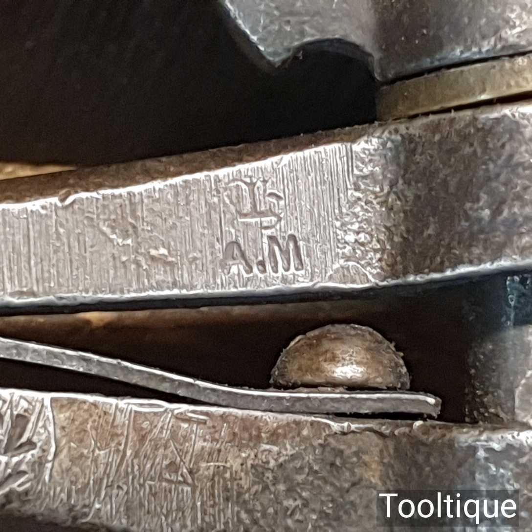 Vintage WW2 Sprung Loaded Cast Steel Hand Vice 1 ⅜” Jaws 1942 Broad Arrow — фото 5