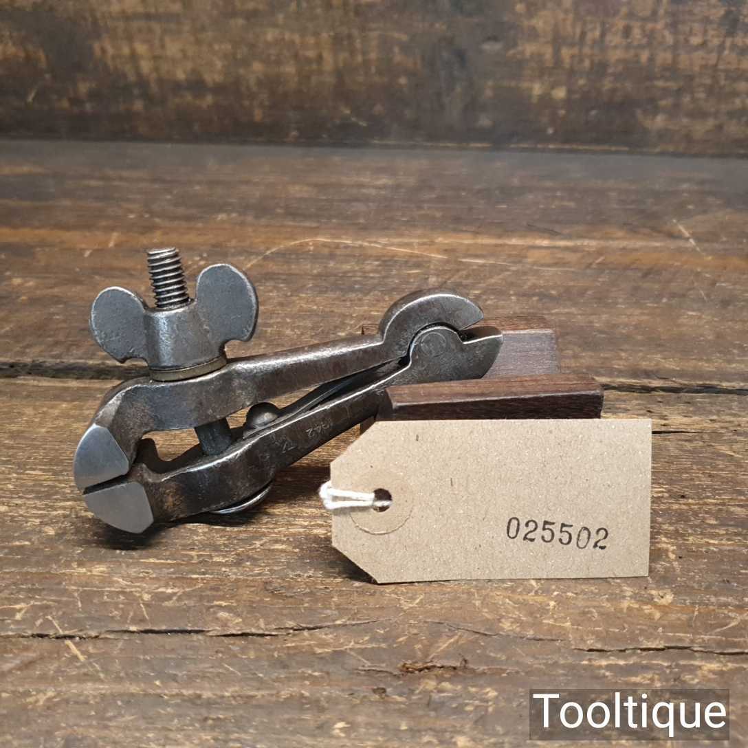 Vintage WW2 Sprung Loaded Cast Steel Hand Vice 1 ⅜” Jaws 1942 Broad Arrow — фото 8