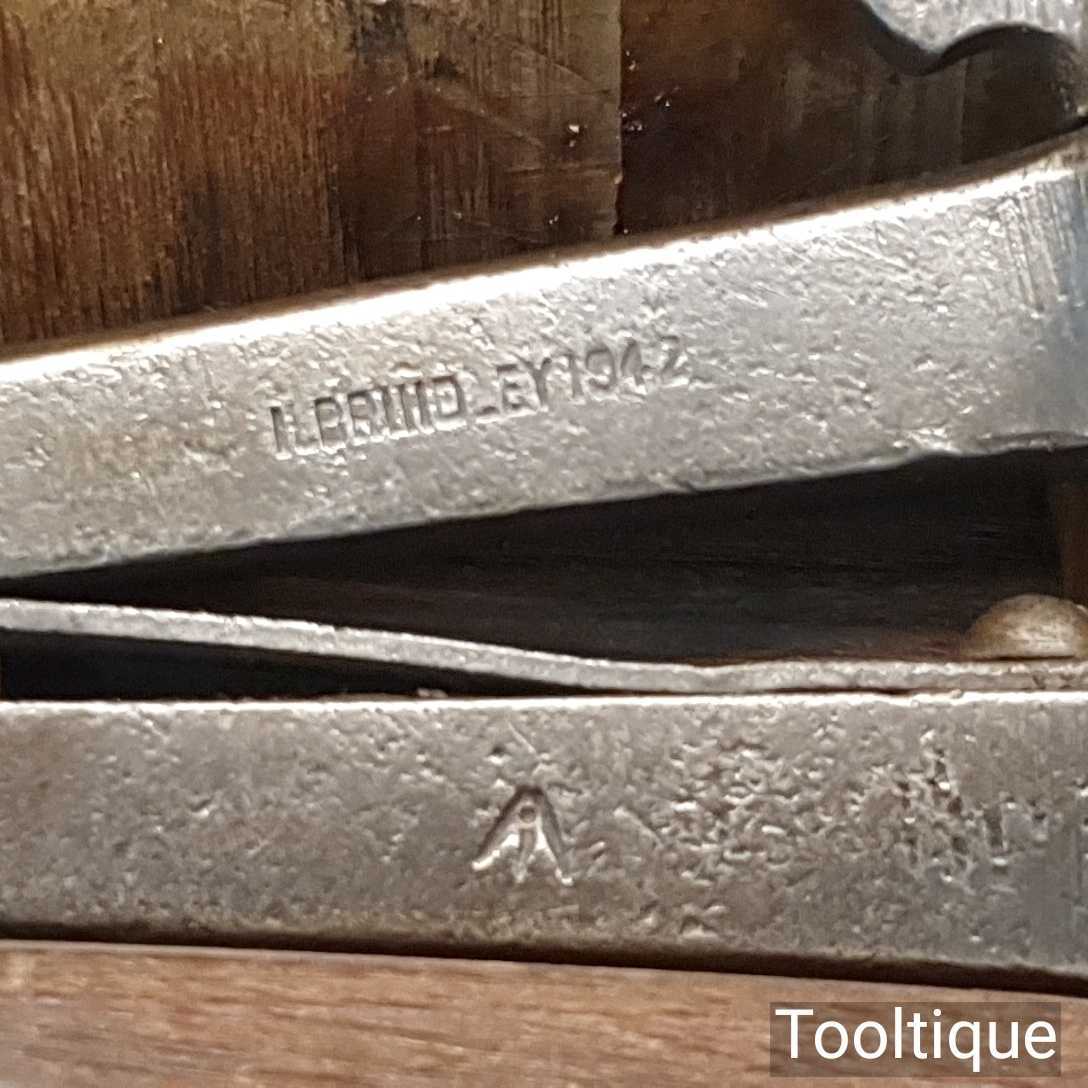 Vintage WWII Cast Steel Brindley 1942 Hand Vice Broad Arrow – Good Condition — фото 6