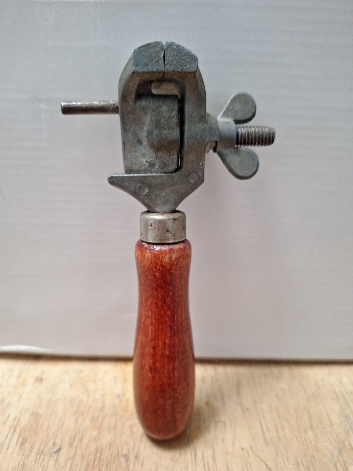 Vintage TOOLS MINI Hand Vise Clamp 1-1/4" Jaw Gunsmith Jeweler — фото 3