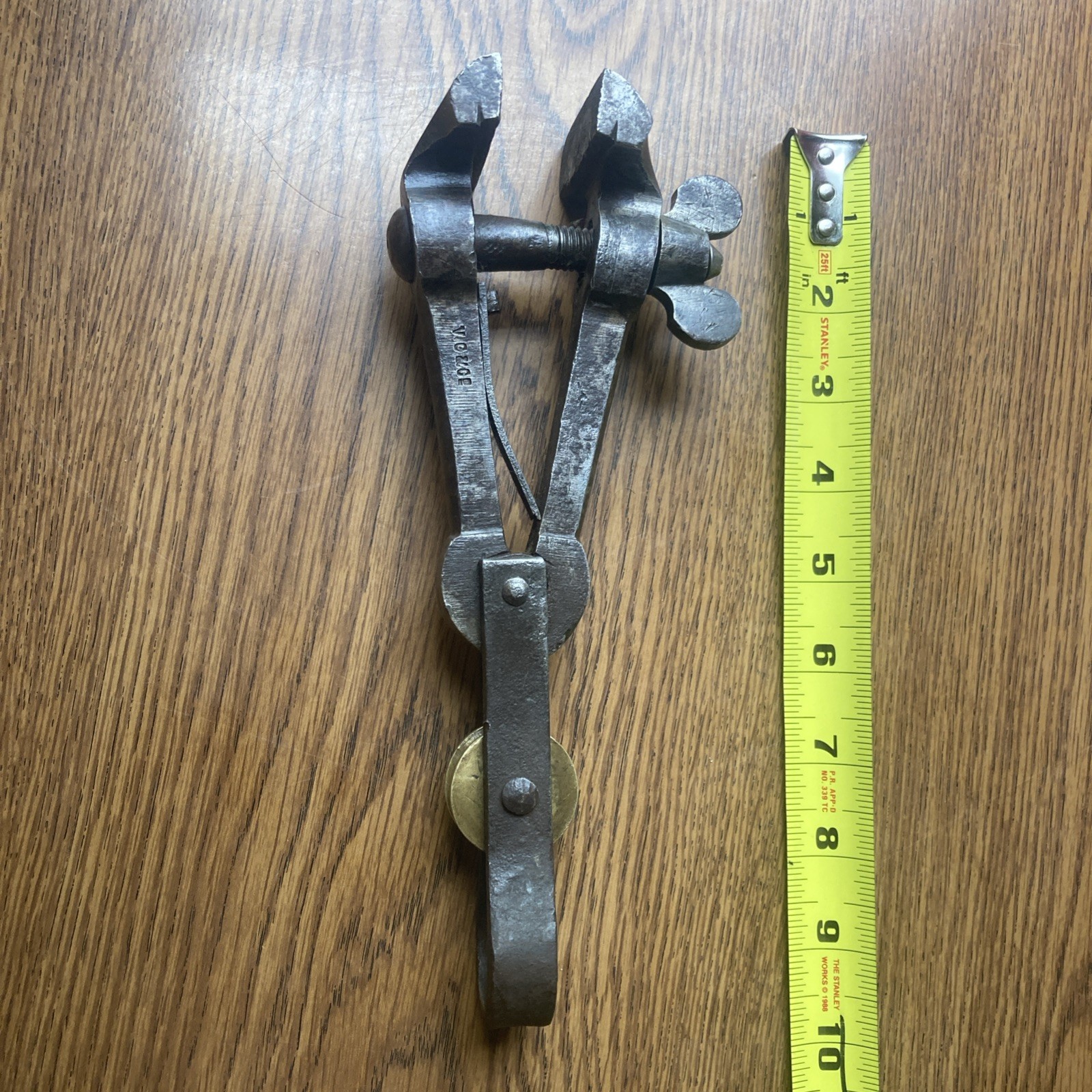 Antique 1.” Jaw Precision Jeweler’s Hand Vise Cable Clamp Rare V C & Co. Mark — фото 1