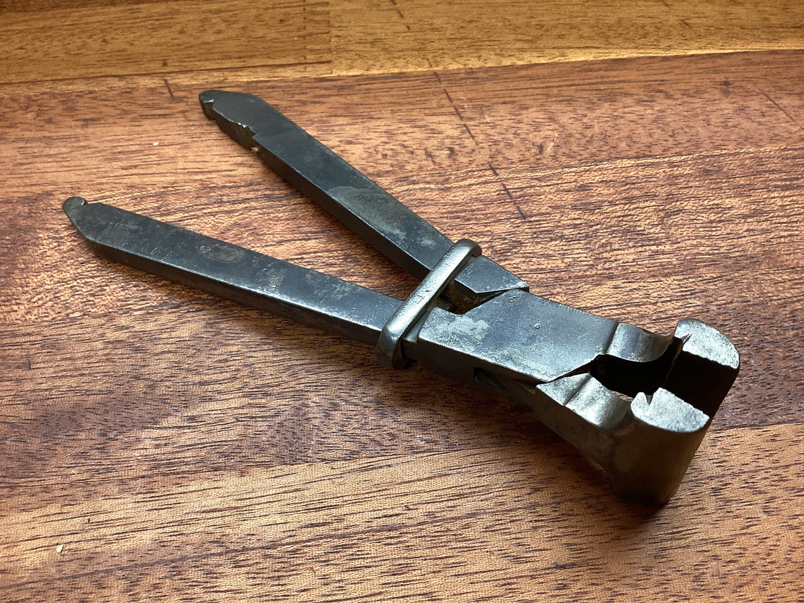Vintage Hand Vise Jewelers / Watchmaker Tool Made In France 🇫🇷 Nice ! L👀K ! — фото 2
