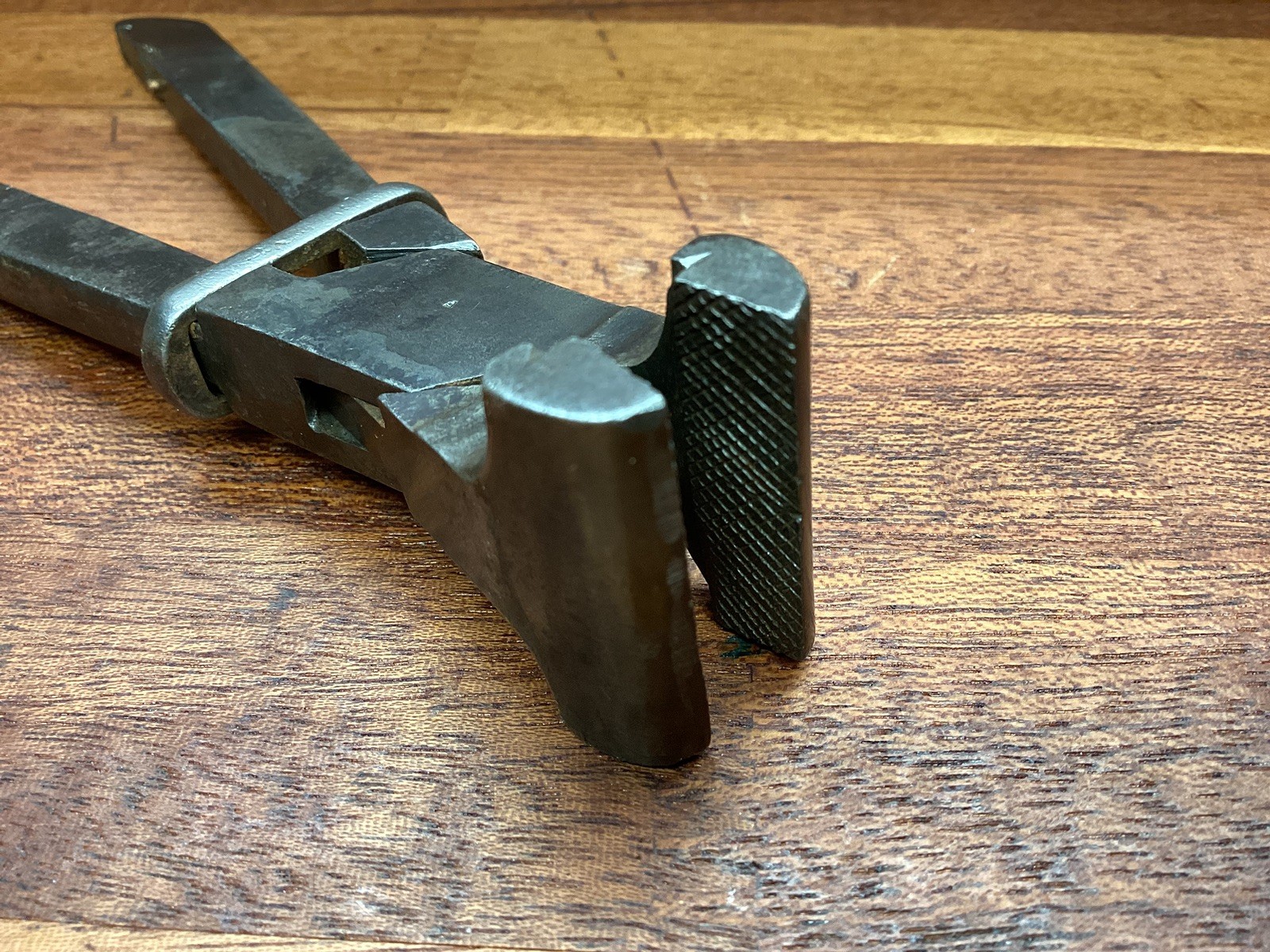 Vintage Hand Vise Jewelers / Watchmaker Tool Made In France 🇫🇷 Nice ! L👀K ! — фото 11