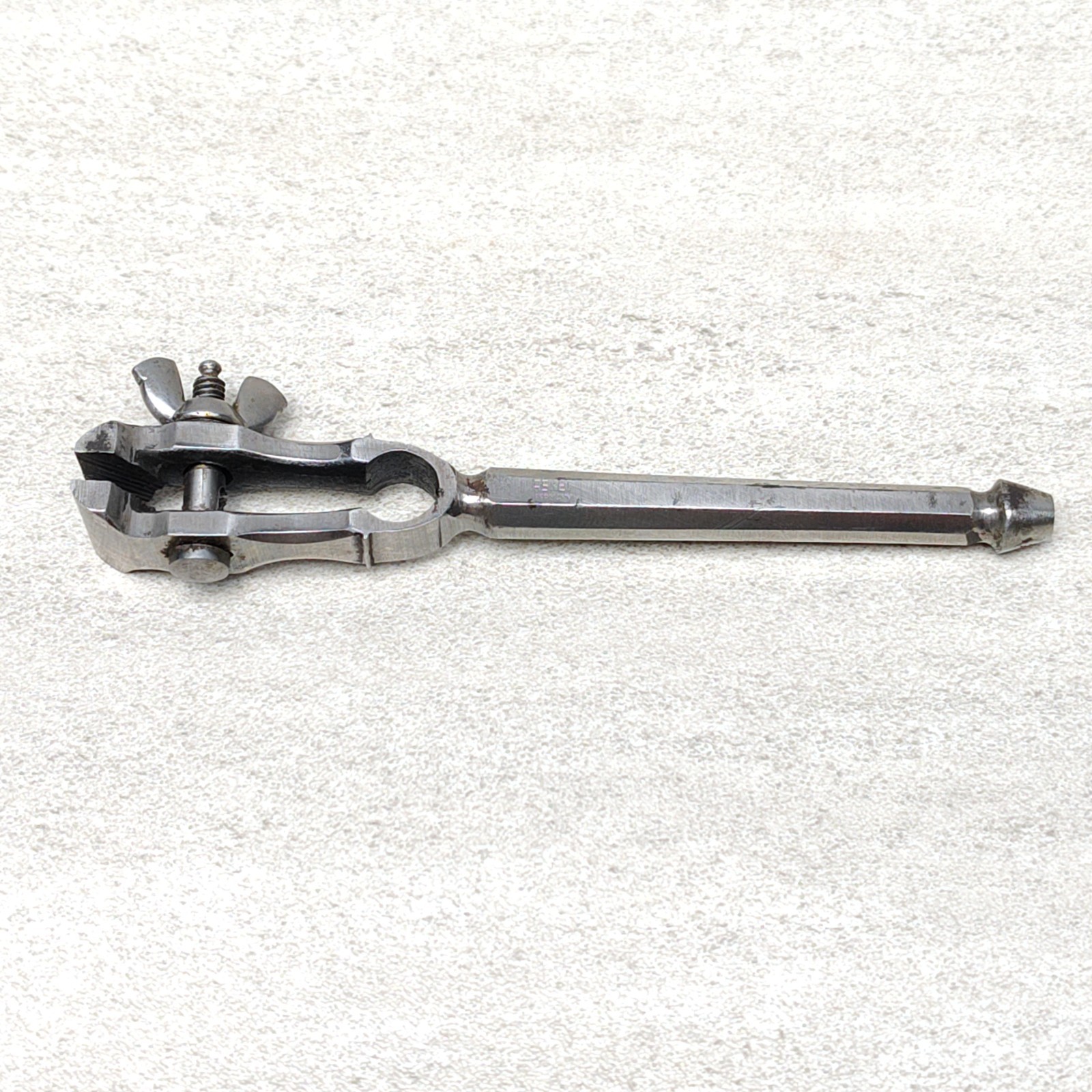 Vintage Watchmakers Jewelers Thumb Screw Precision Hand Vise — фото 1