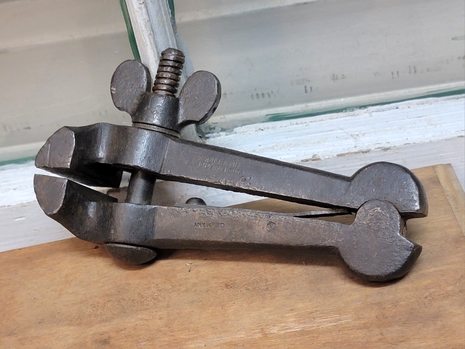 Vintage Heavy Cast Steel Machinist's Hand Vise Vom Cleff & Co Germany 1 5/8" Jaw — фото 8