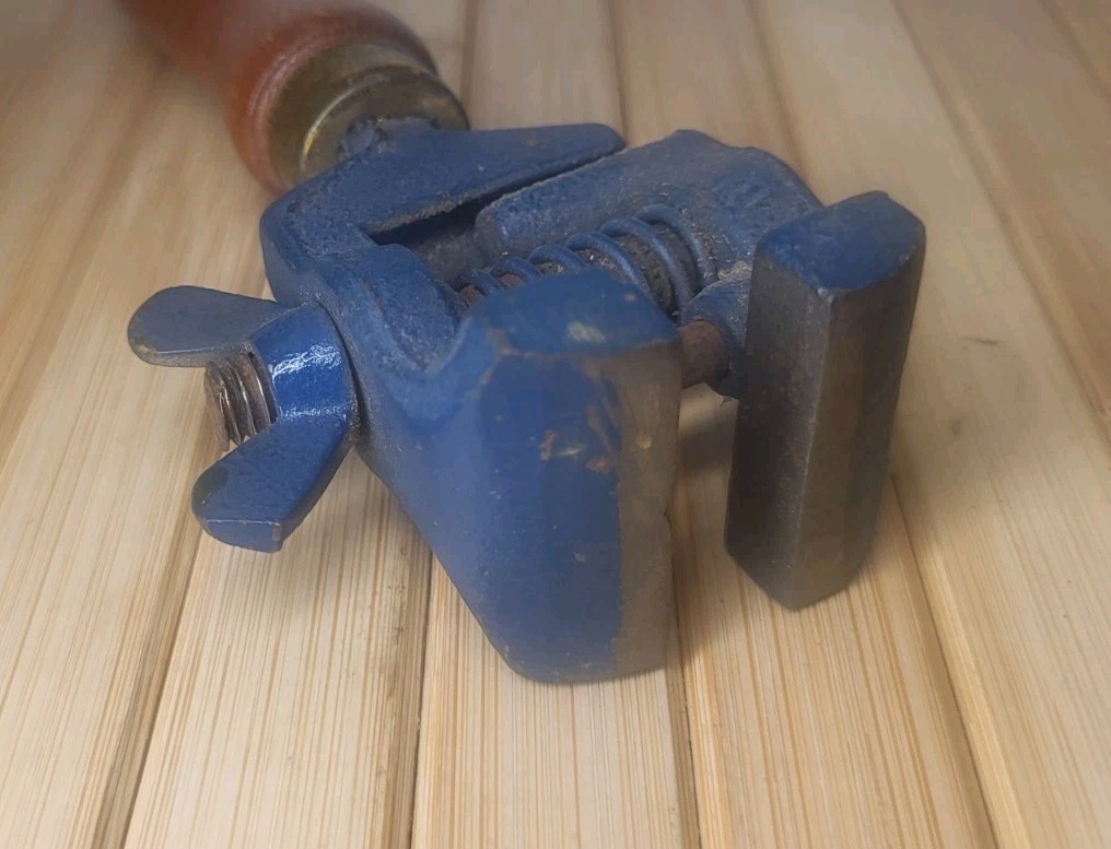 Vintage Wood Handle Hand Vise Clamp 1 1/4" Wide Jaw Machinist Jeweler Gunsmith — фото 5