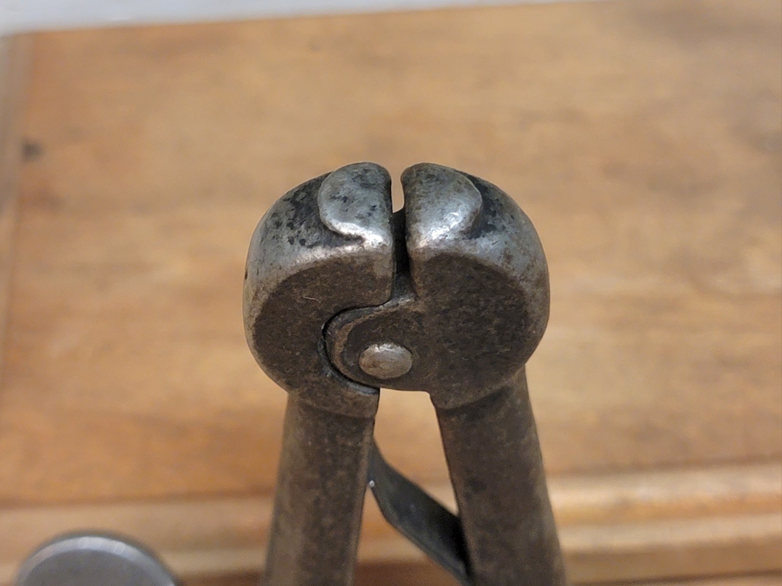 Antique 5" Gunsmith Machinist Hand Vise 1 1/2" Jaws Hand Forged Aesthetic Design — фото 8